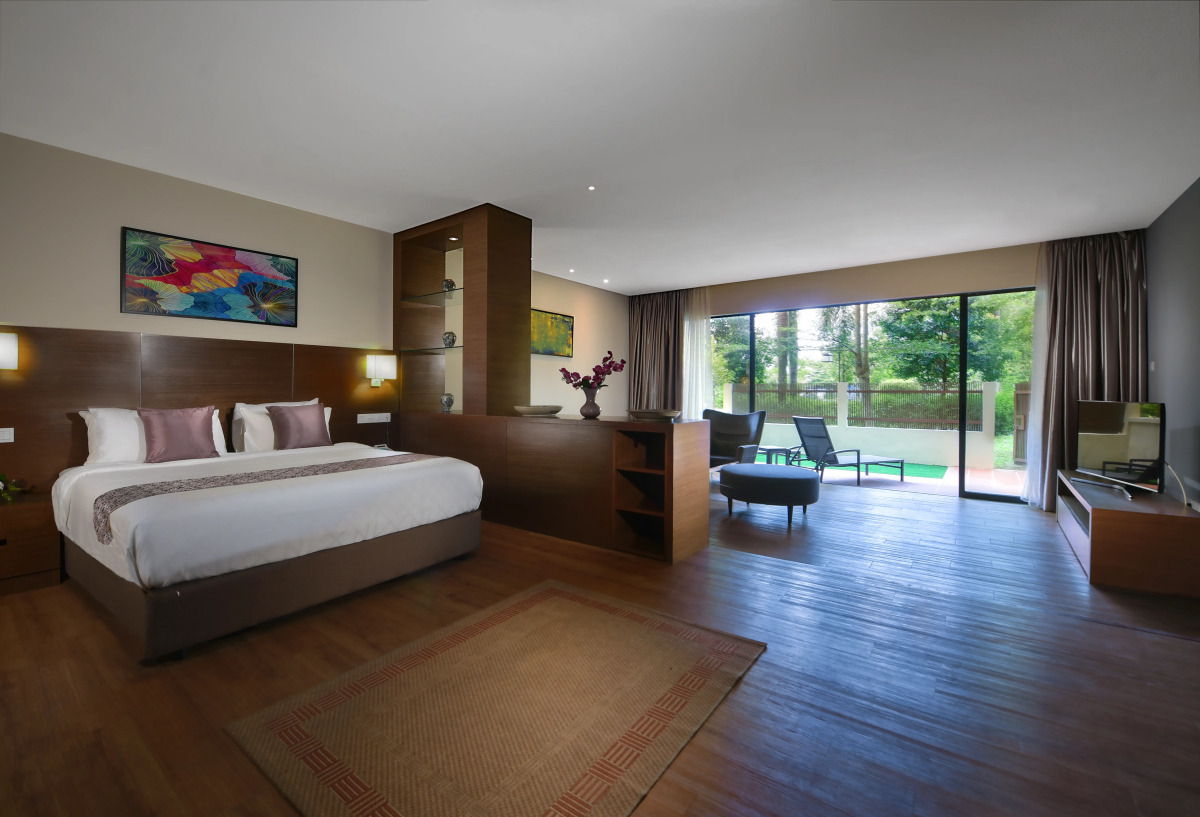 Bella Vista Waterfront Resort