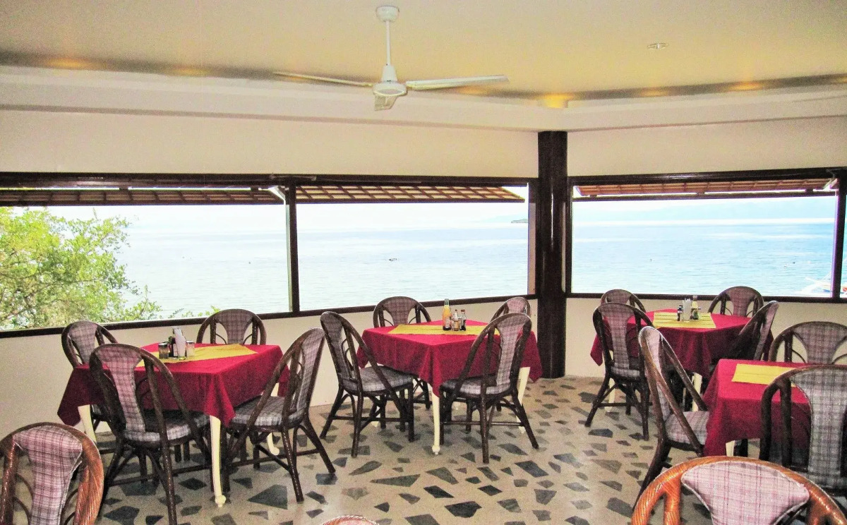 Quo Vadis Dive Resort Moalboal