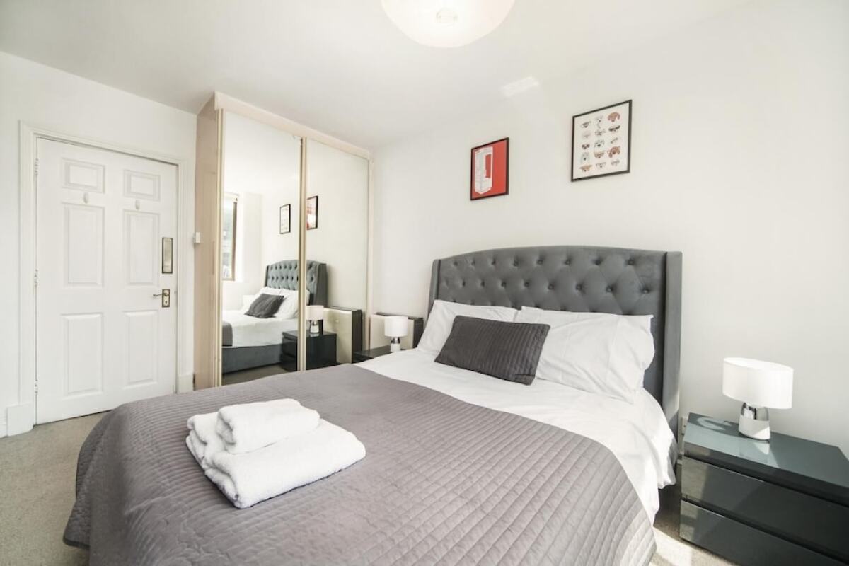 2 Bed Cosy Apartment in Central London Fitzrovia FREE WIFI by City Stay Aparts London