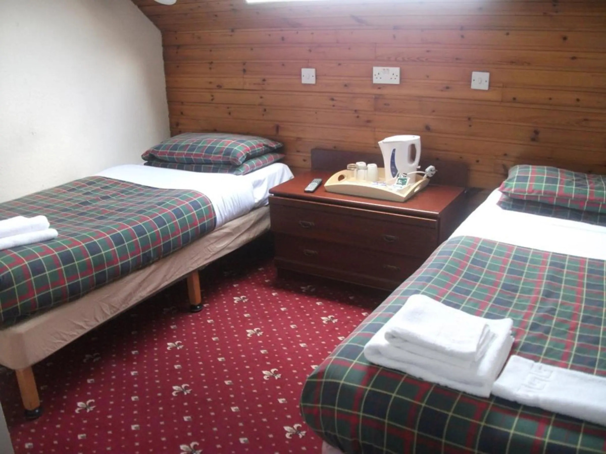 Edinburgh House Hotel