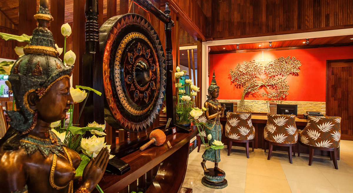 Howard Johnson by Wyndham Phuket Naiyang