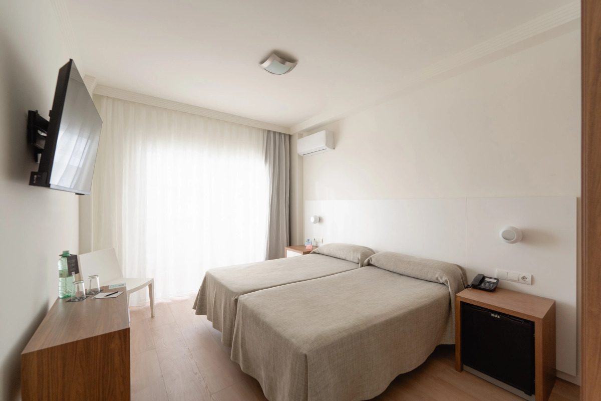 Отель RH Riviera -  Recommended for Adults