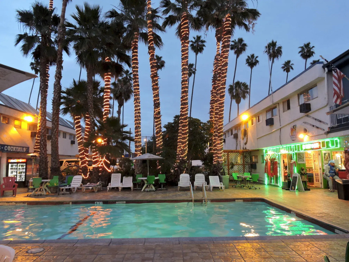 Los Angeles Adventurer All Suite Hotel at LAX