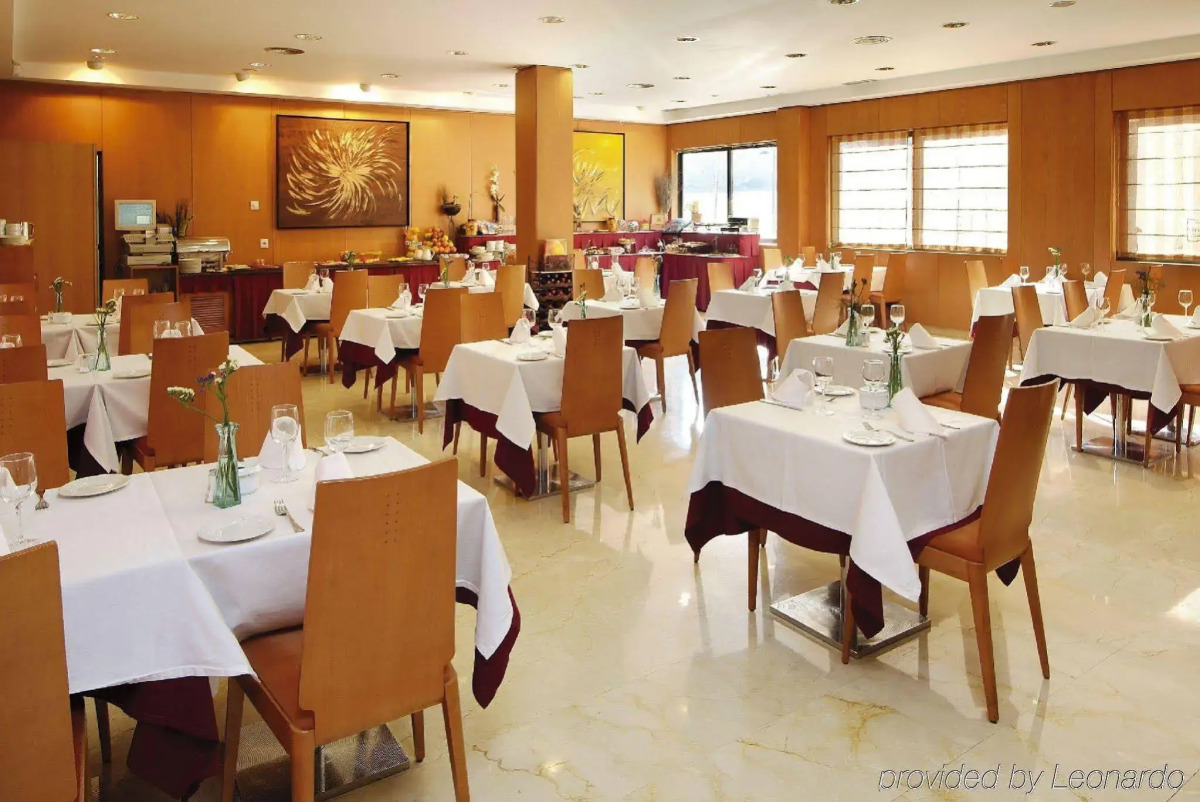 Отель Sercotel de los Reyes