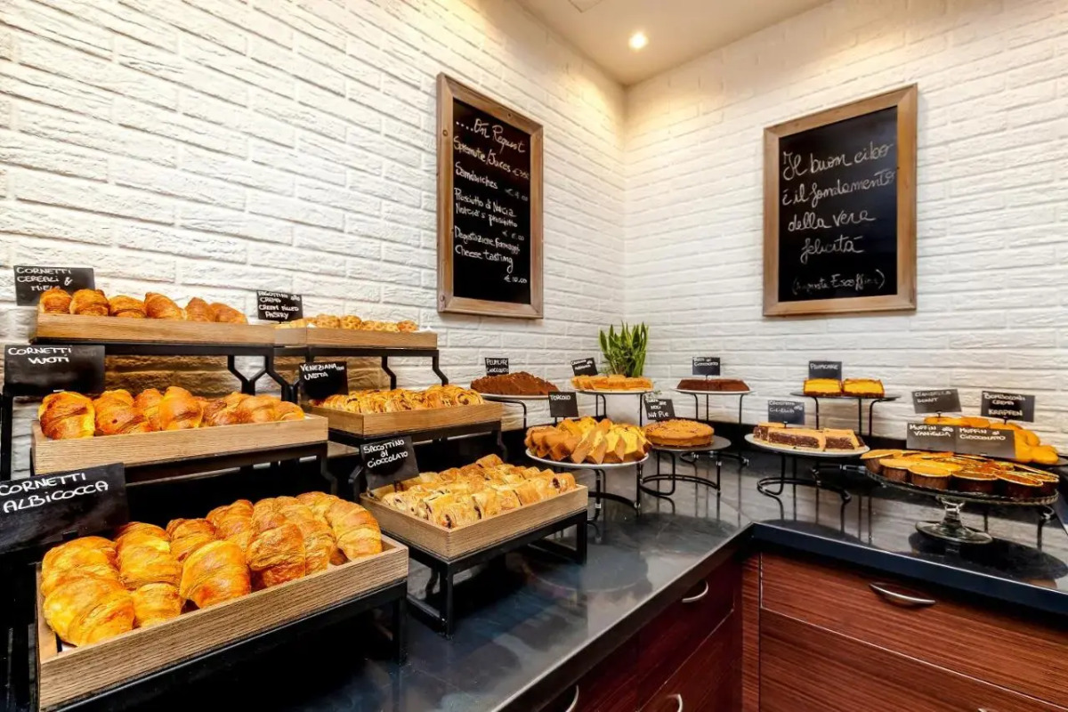 La Meridiana Bleisure Hotel