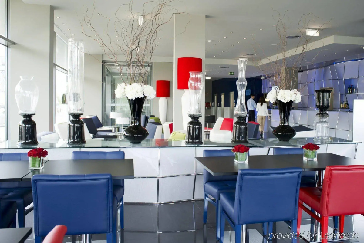 Holiday Inn Express Lisbon - Alfragide by IHG