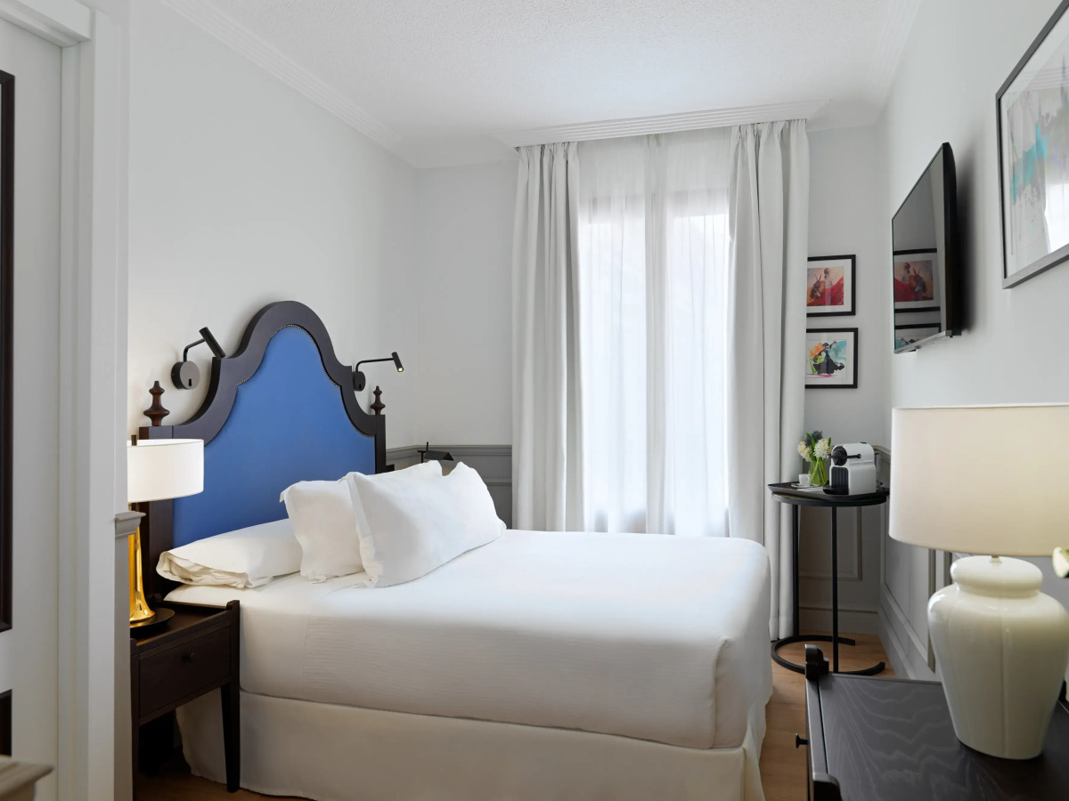 H10 Corregidor Boutique Hotel