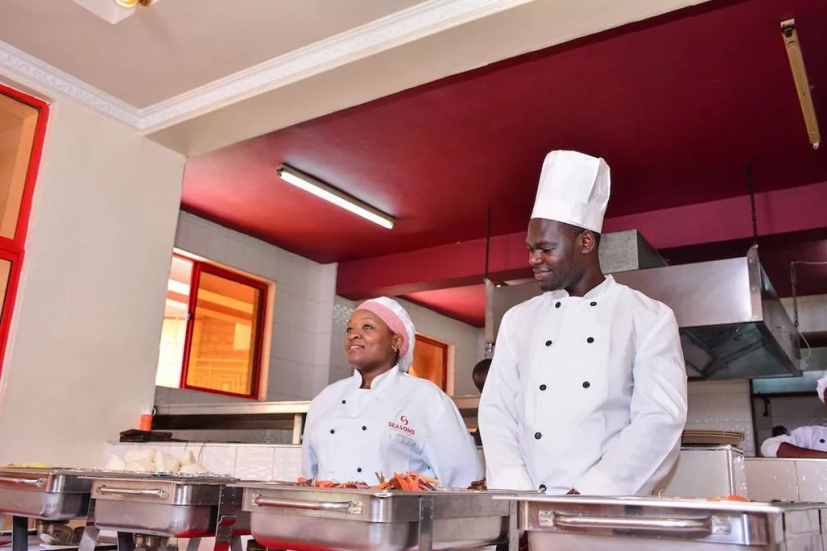 Seasons Airport Hotel