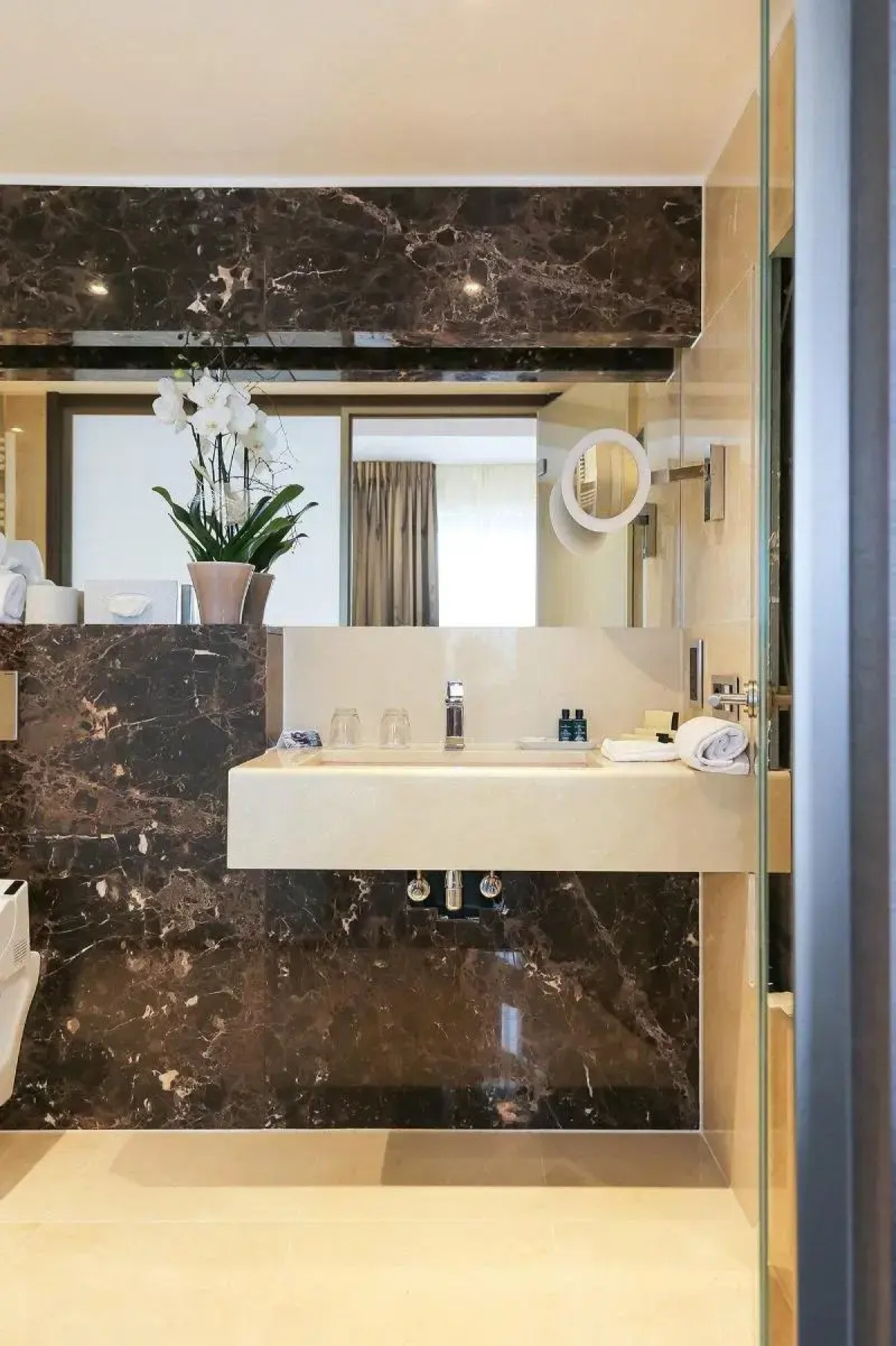 Le Royal Hotels & Resorts