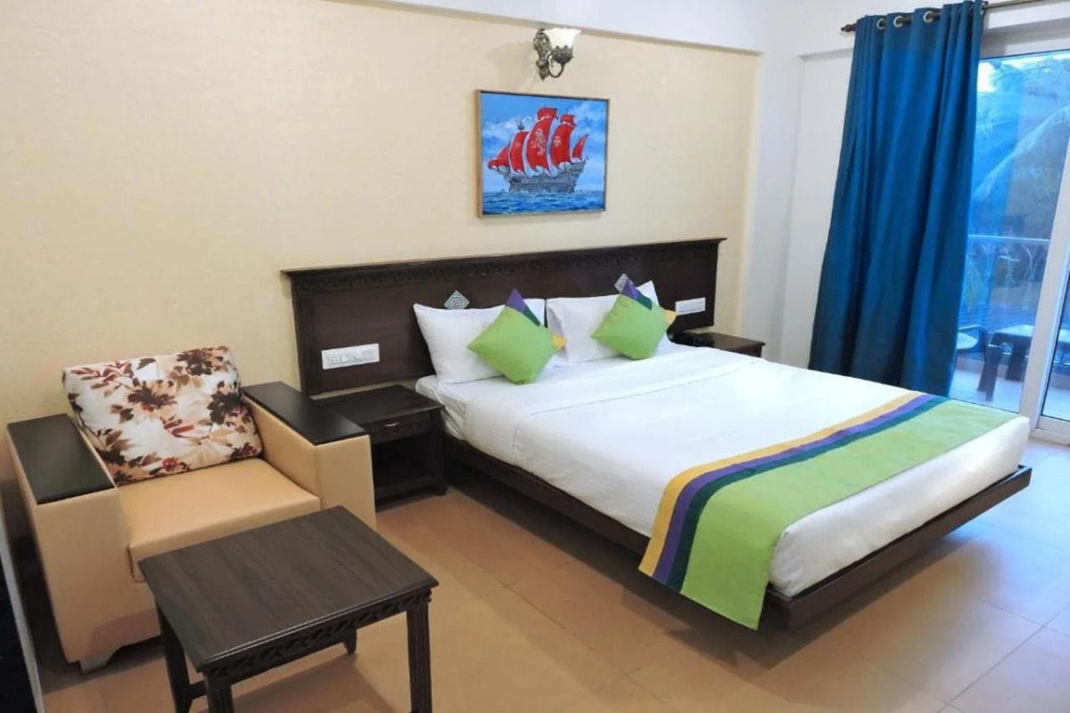 Treebo Premium Dona Eliza, 700 metres from Calangute Beach