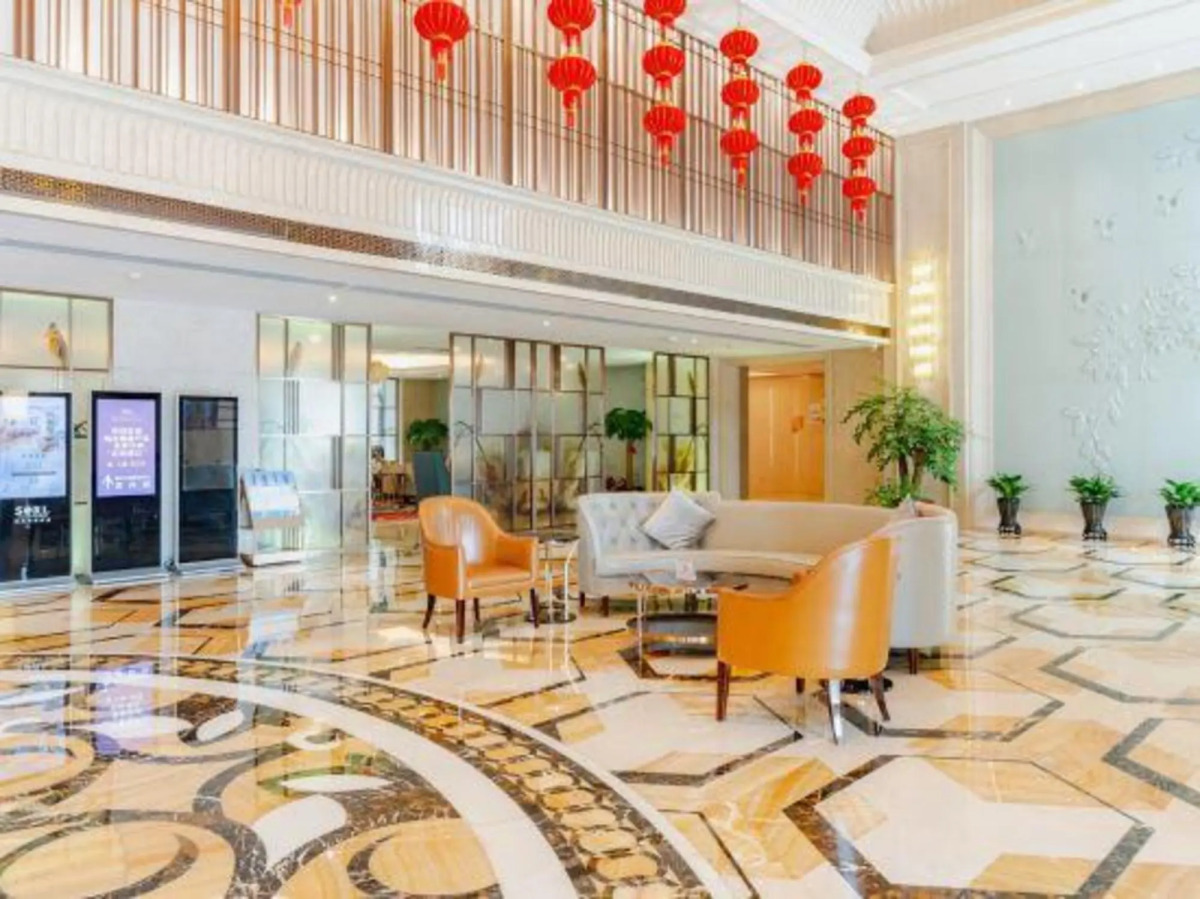 Ruili Bund Hotel