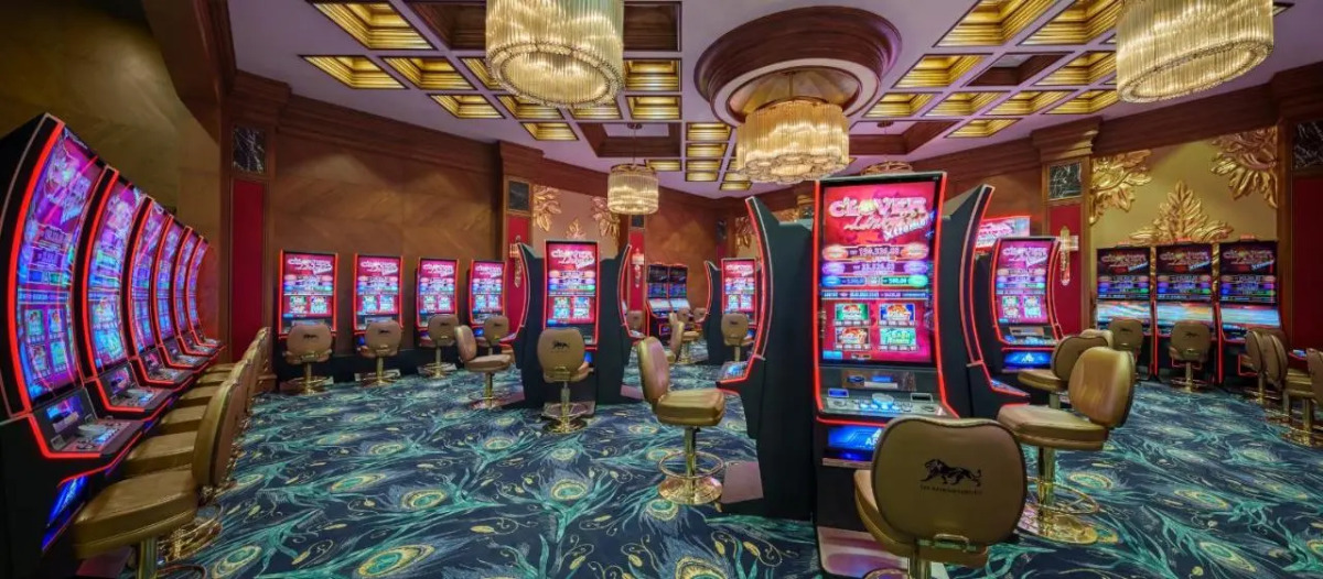 Les Ambassadeurs Marina Hotel & Casino