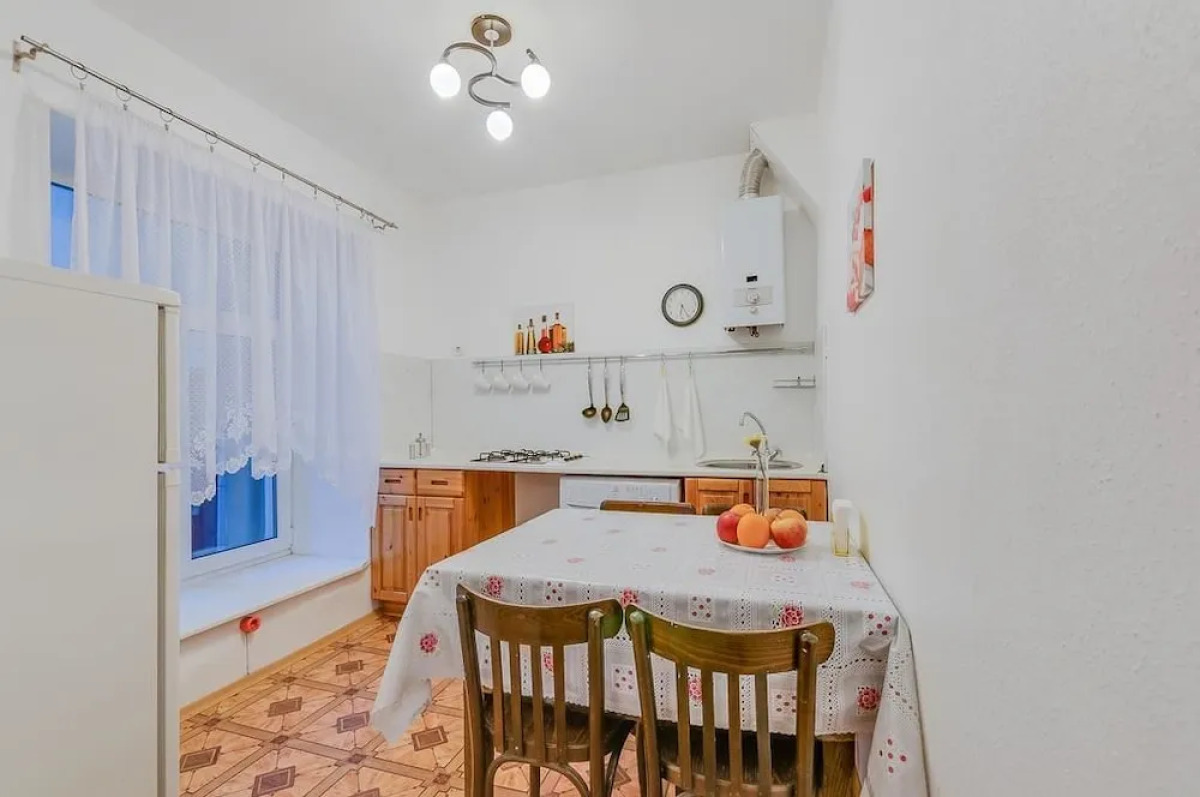 Apartments on Zhukovskogo 49