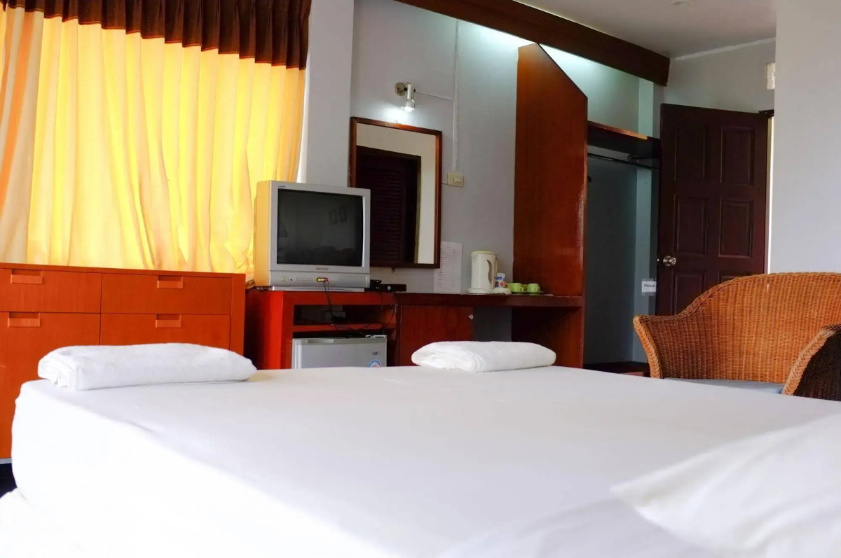 Thaniza Beachfront Resort