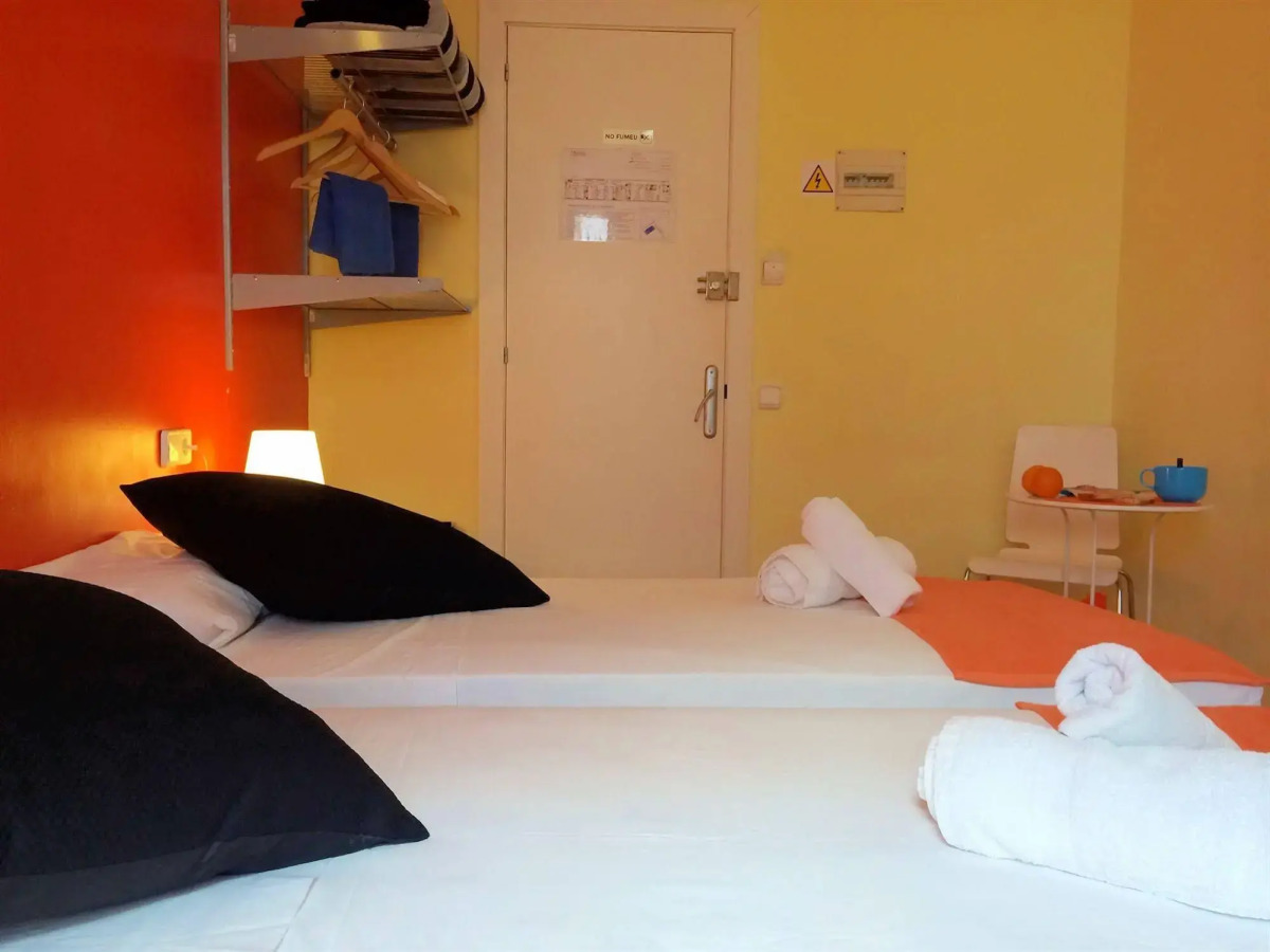 Barcelona City North Hostal