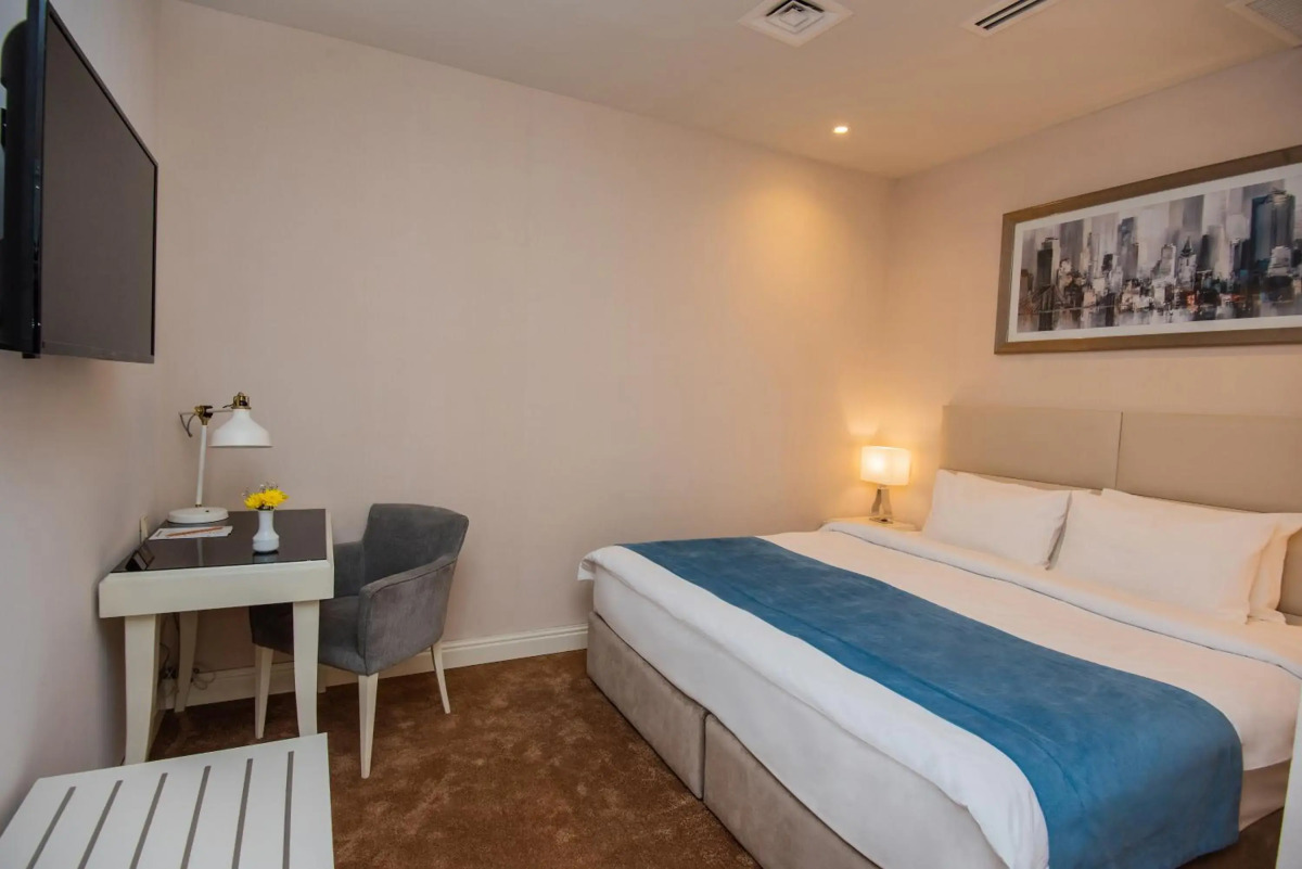 Отель City Avenue