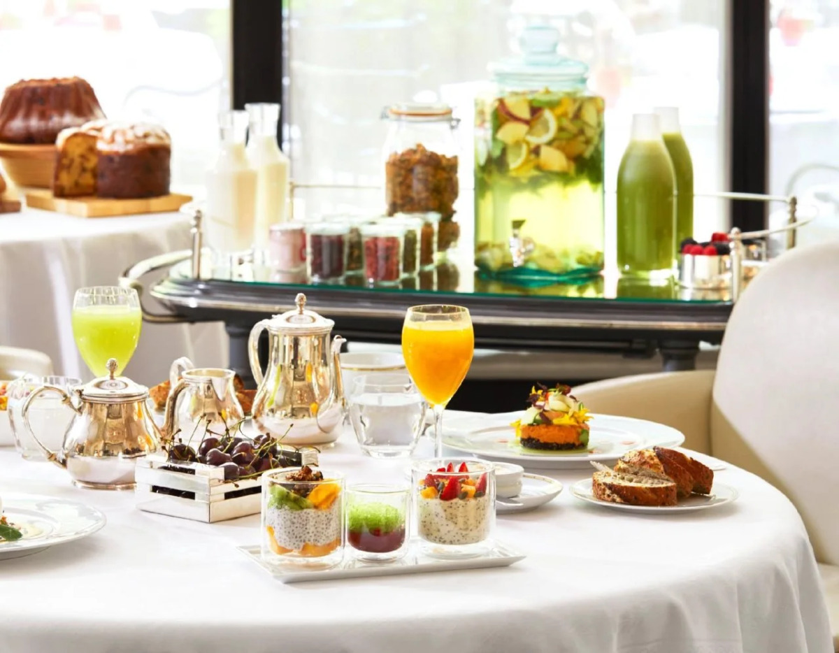 Отель Plaza Athenee