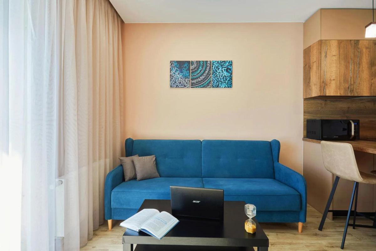 Спите как дома на улице Игоря Киртбая 28