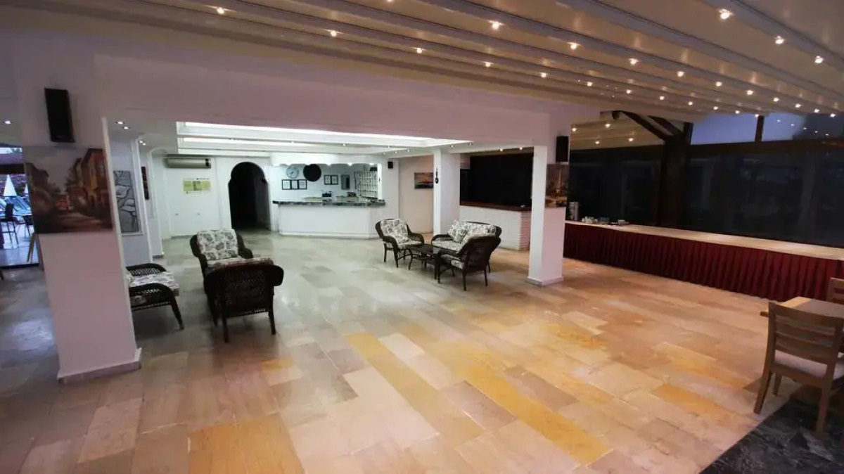 Hotel Delta Altinkum