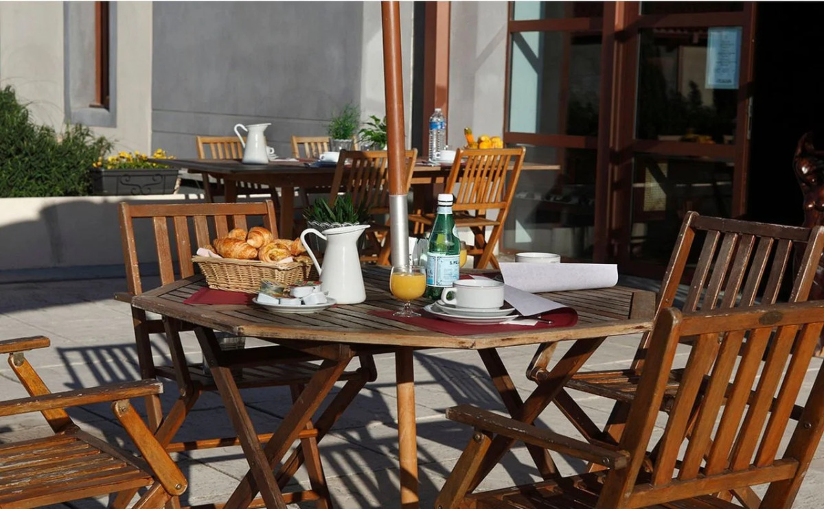 Adonis Carcassonne Résidence la Barbacane