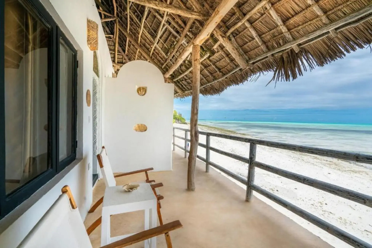 Coral Rocks Hotel & Restaurant