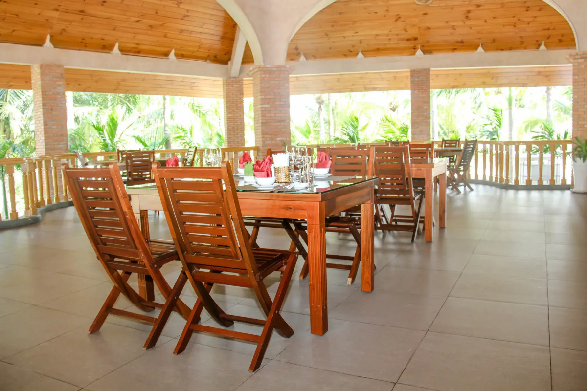 Sea Links Beach Hotel