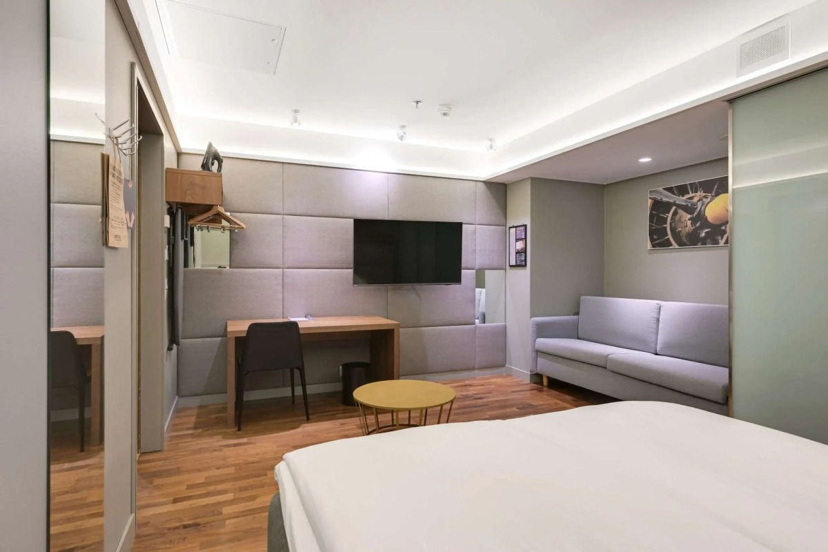 Comfort Hotel Xpress Helsinki Airport Terminal