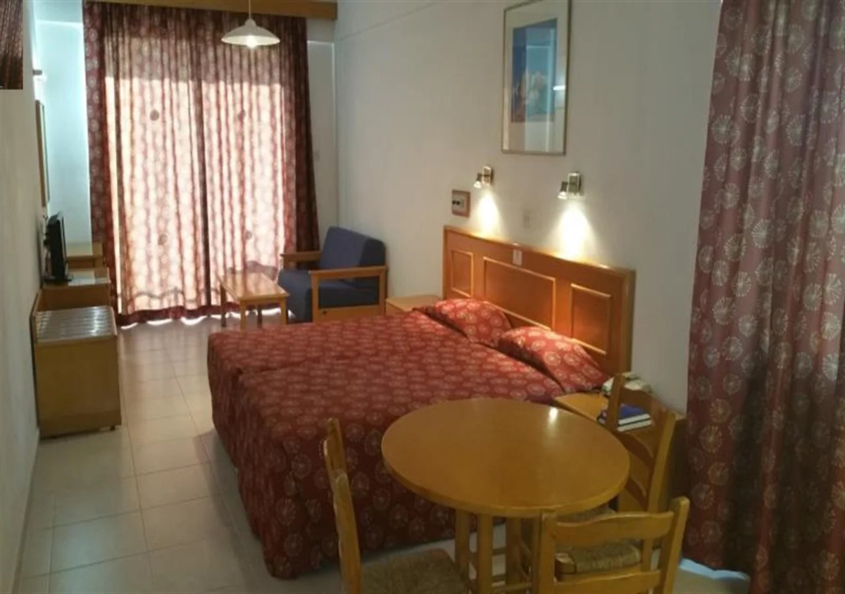 Corallia Beach Hotel Apartments