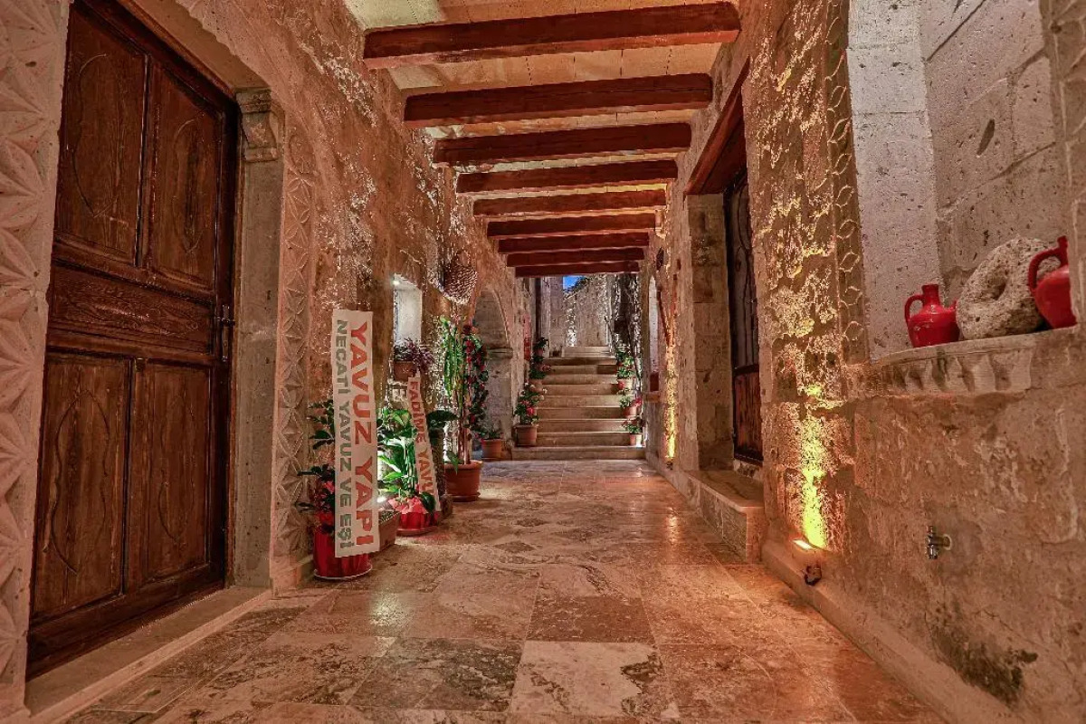 Отель Şah Saray Cave Suites Halal