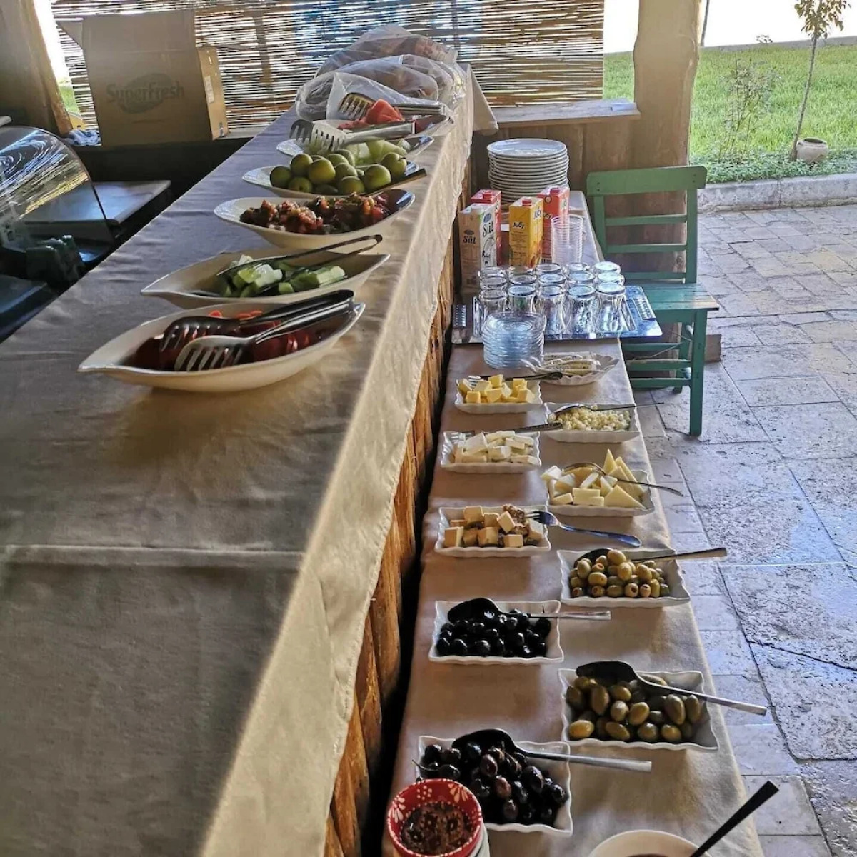 Azalea Terrace Cave Hotel