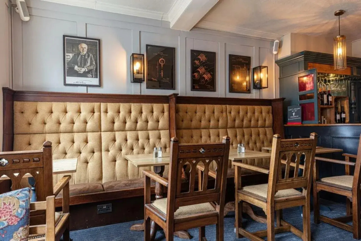 The Kings Arms and Royal Hotel, Godalming, Surrey