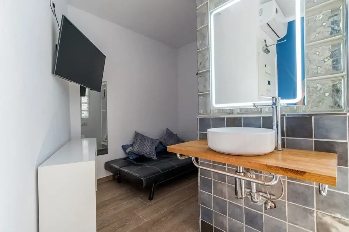 The Corner House Hostal