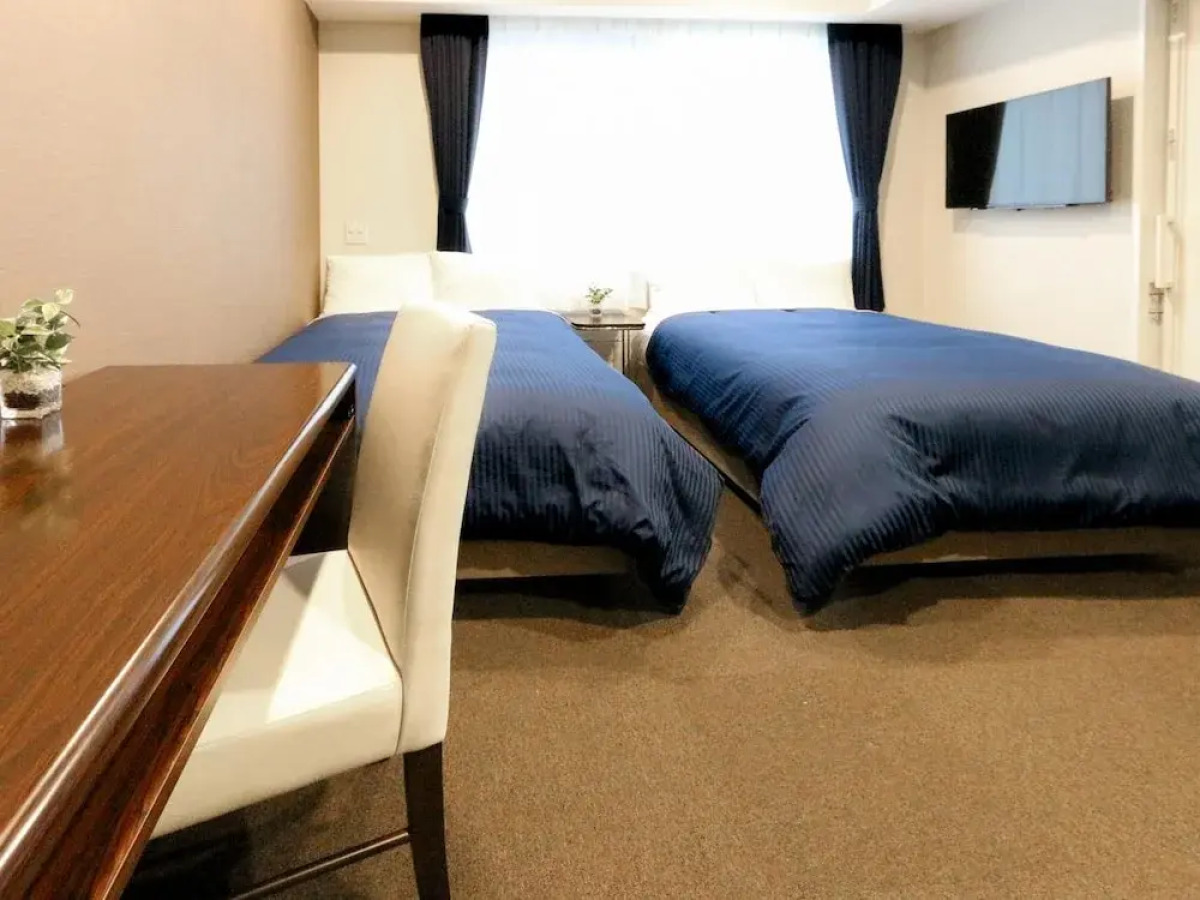 Отель Livemax Kayabacho 