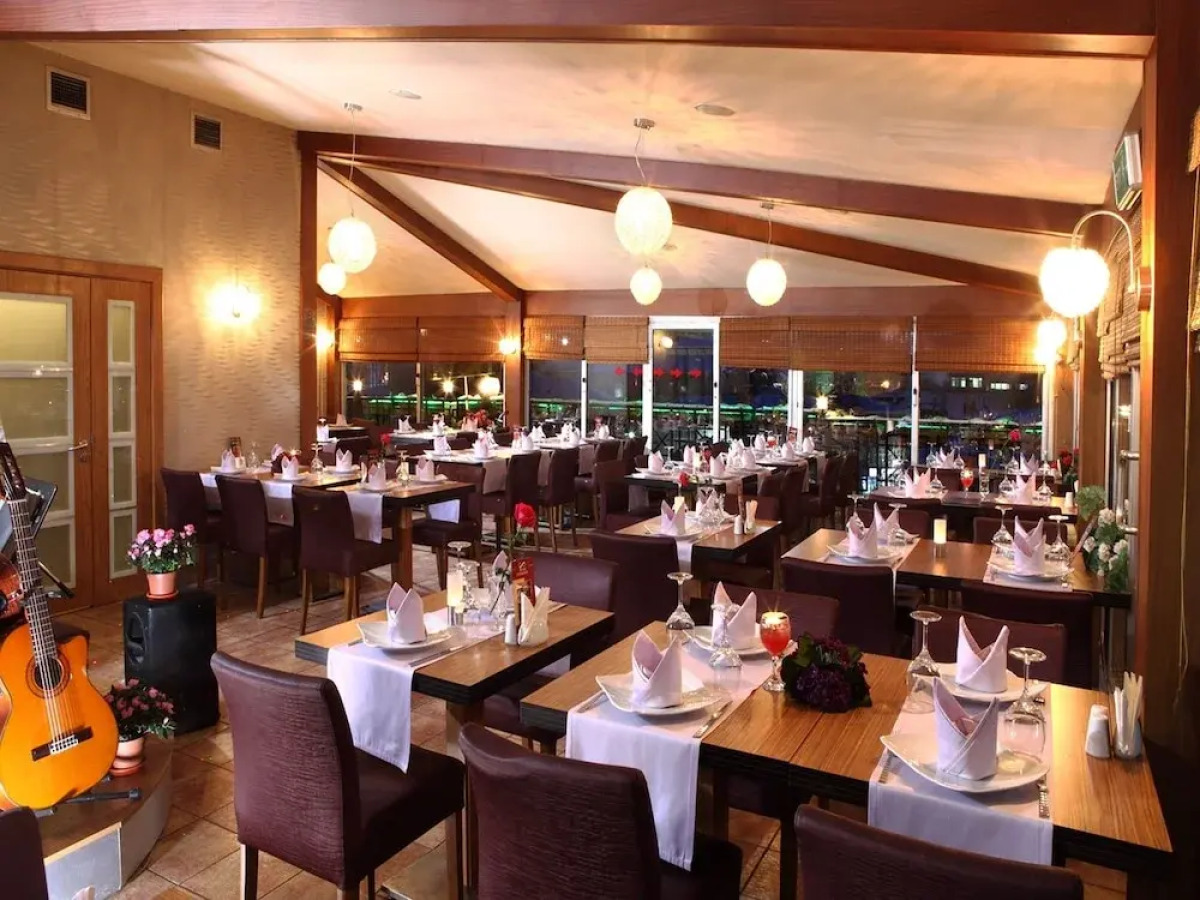 Sultan Hotel - Restaurant