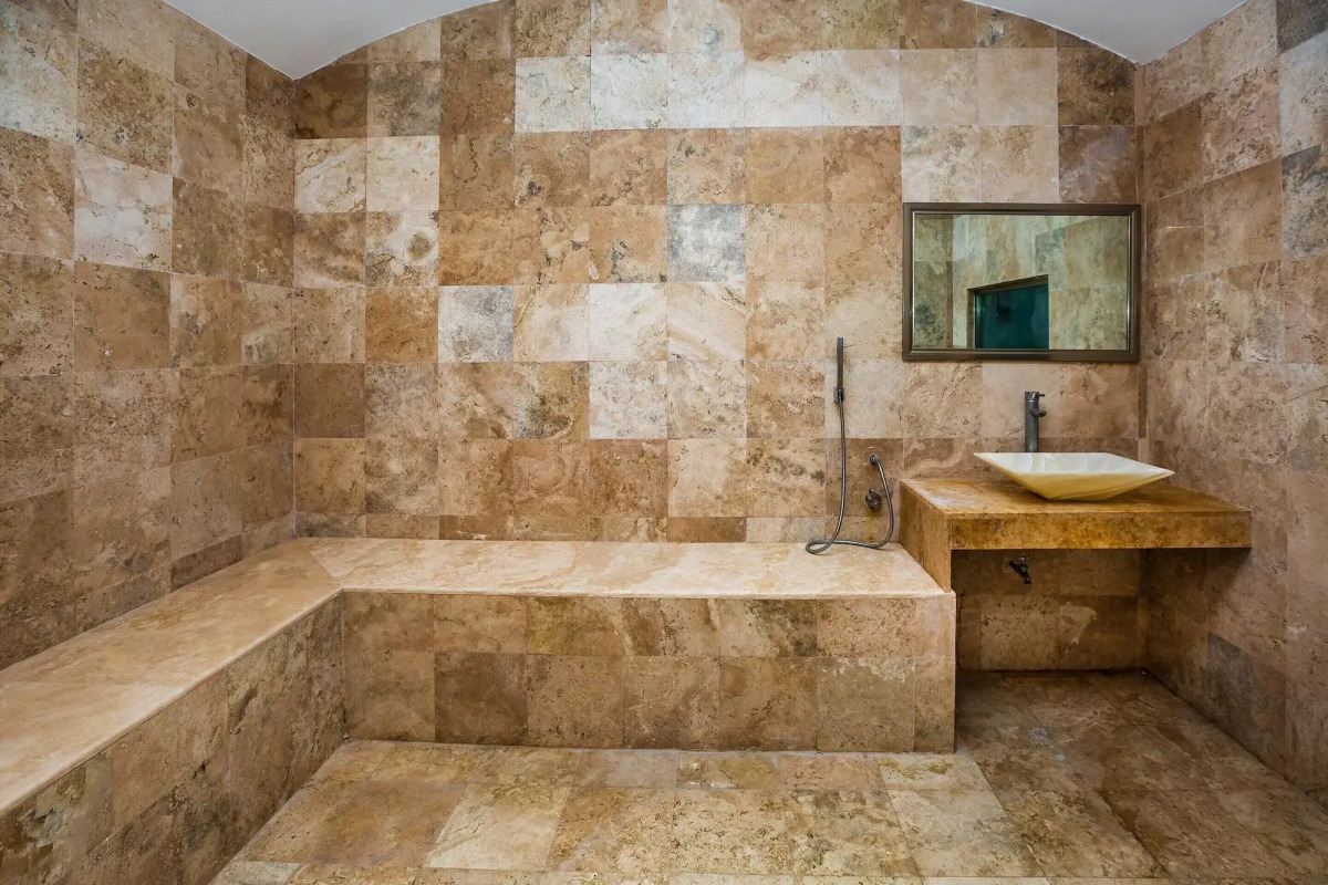 Capital O Cancun International Airport 24/7