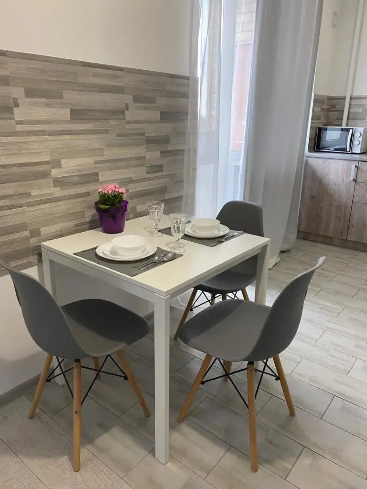 Апартаменты Апартик с выходом к озеру