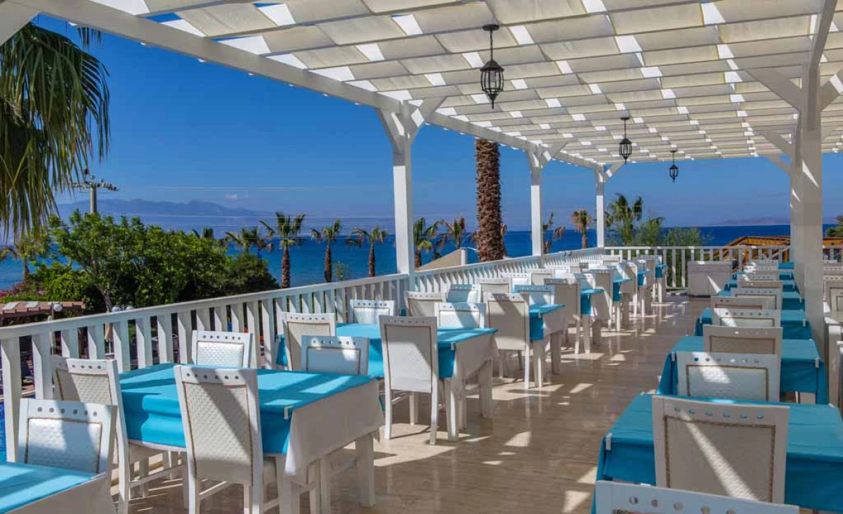 Golden Beach Resort & Spa