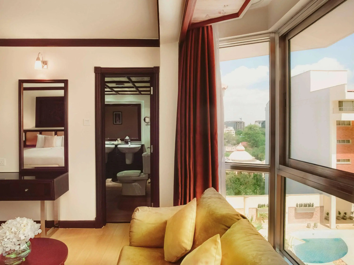 Отель Mövenpick Hotel & Residences Nairobi