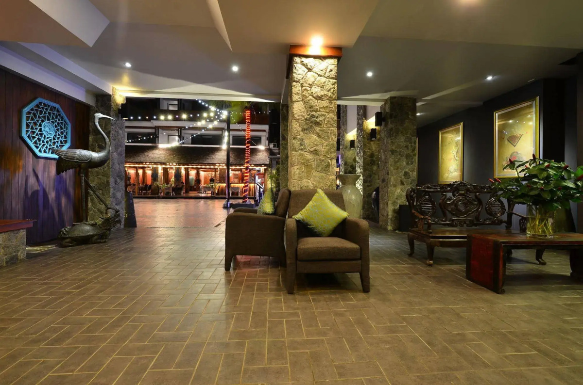 Lap Roi Karon Beachfront