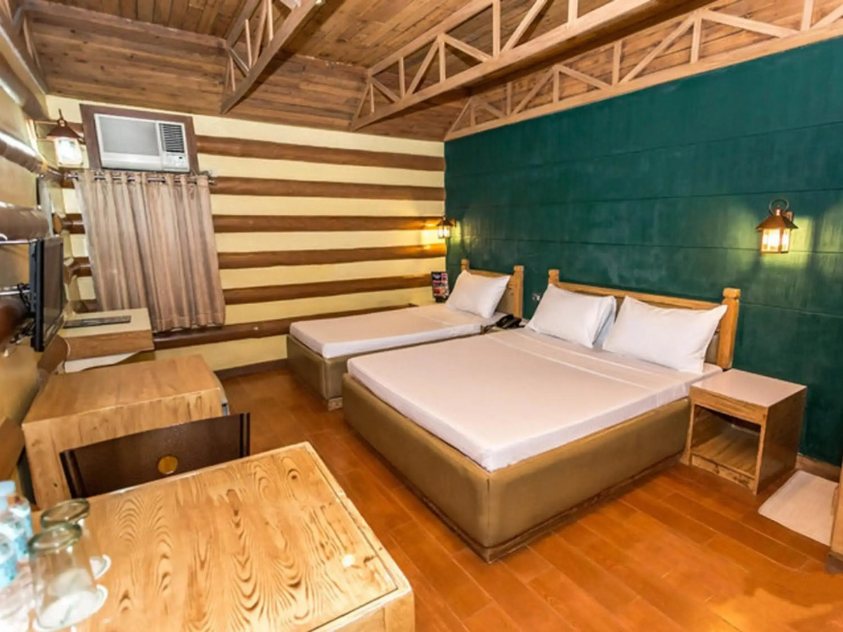 Urban Travellers Hotel