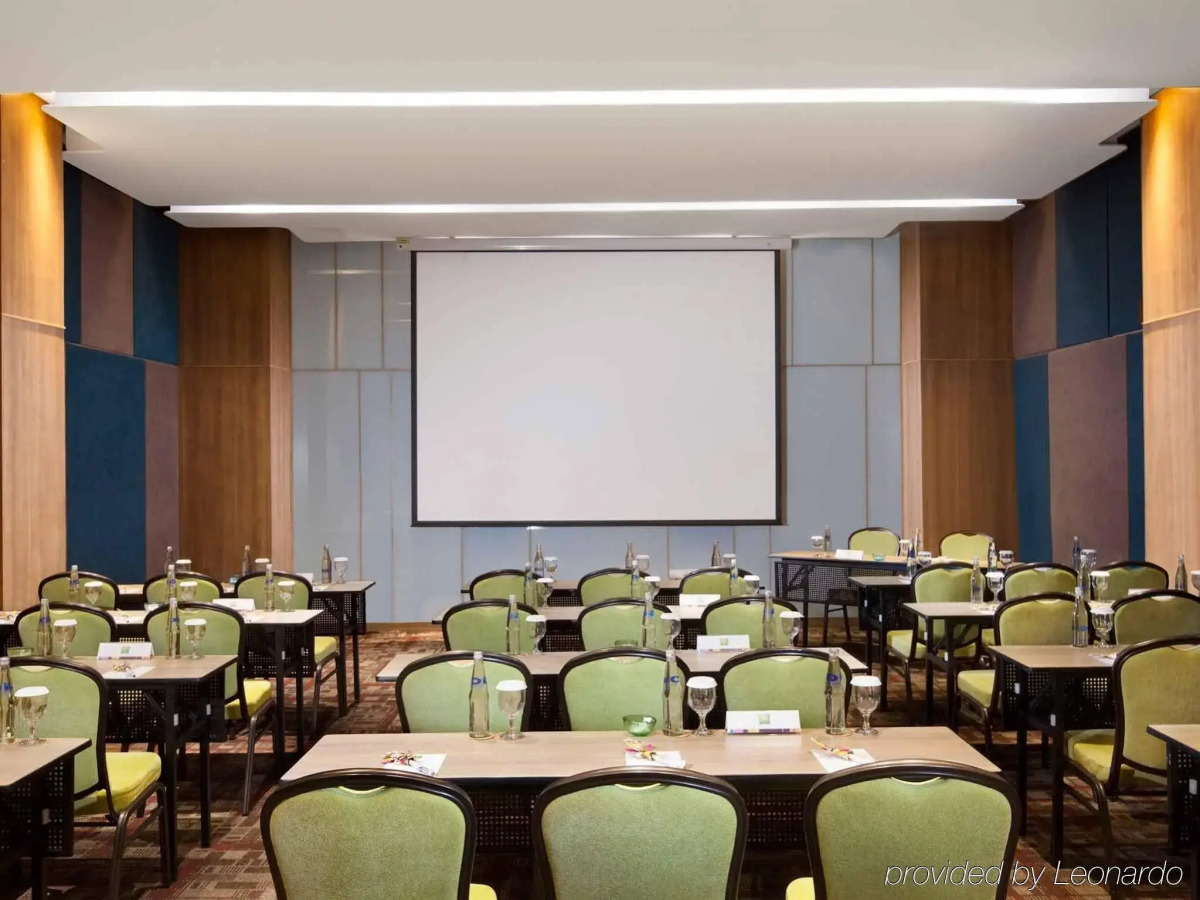 Grand Livio Kuta Hotel