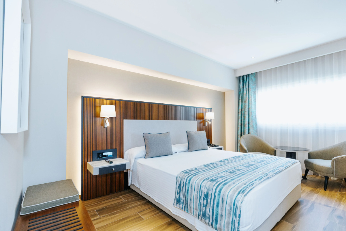 Отель Alanda Marbella Hotel