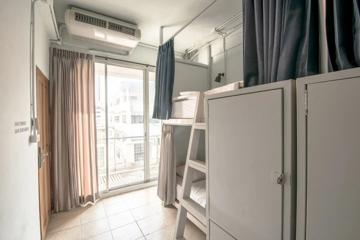 Good One Poshtel & Café Bar