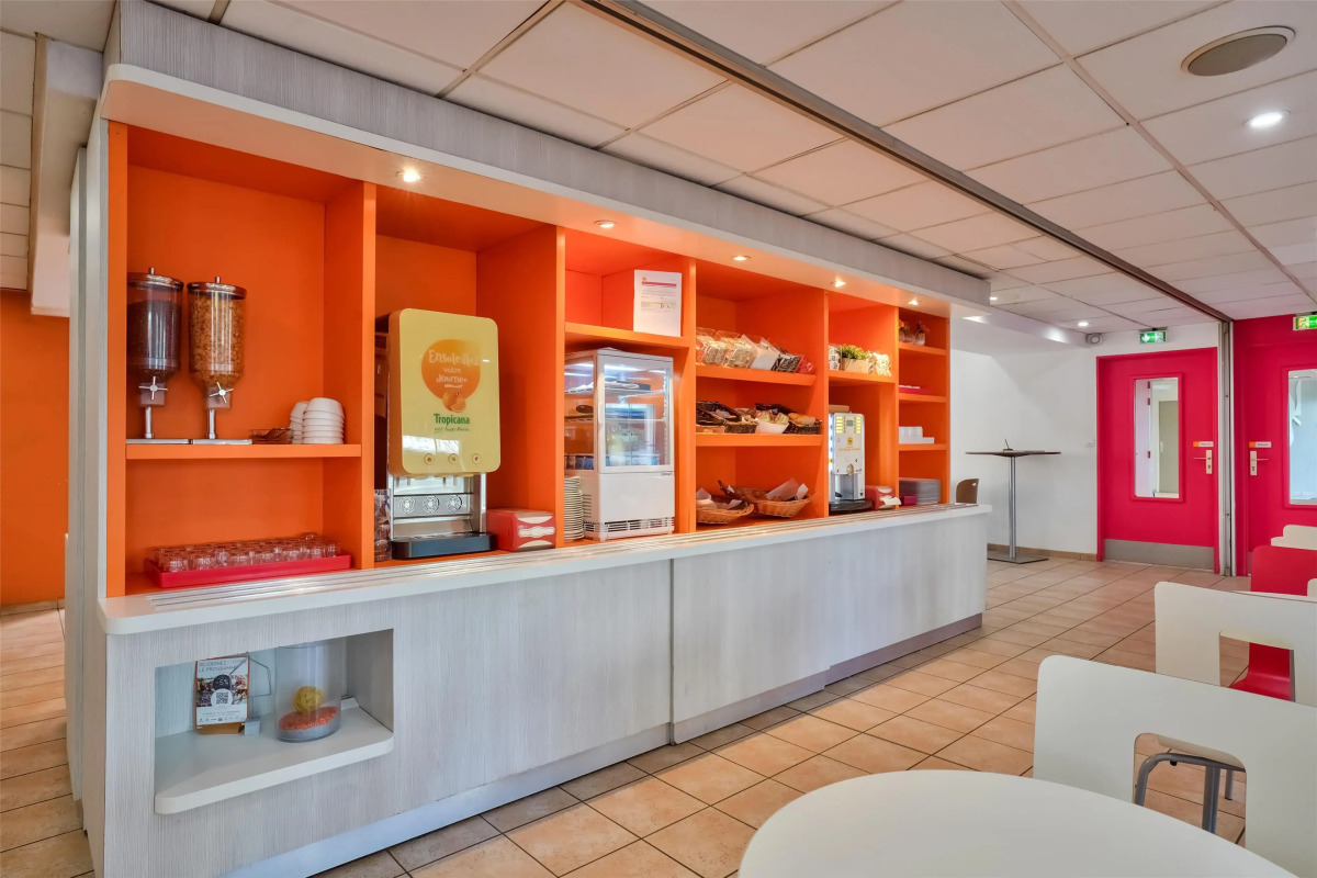 Premiere Classe Paris Ouest - Pont De Suresnes