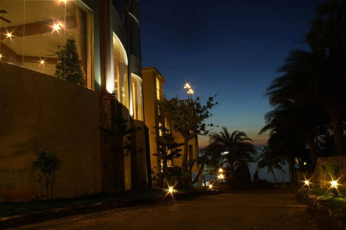 Trang An Beach Resort