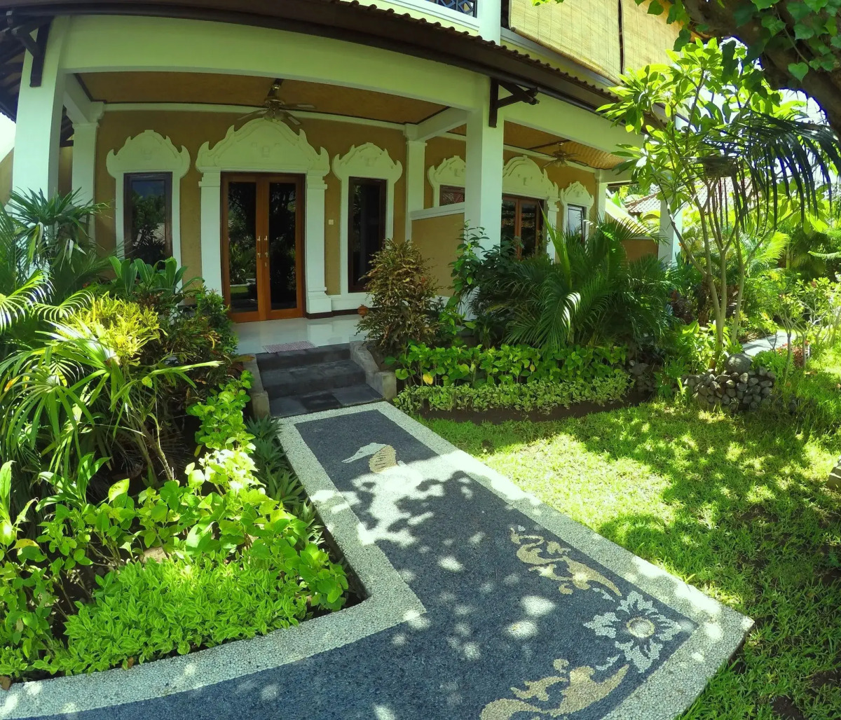 Man's Cottages and Spa