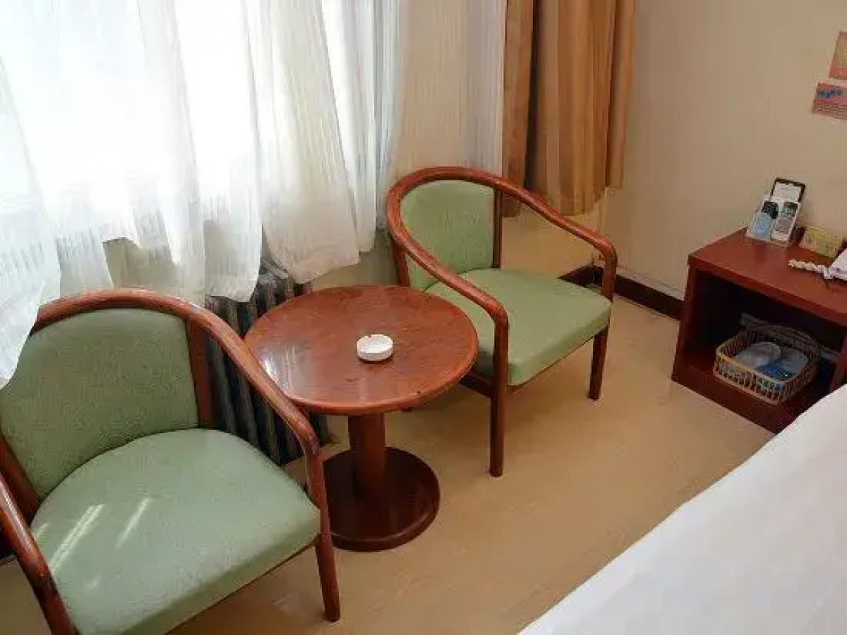 Hejia Hotel (Beijing Baiyun Road Fuxing Hospital)