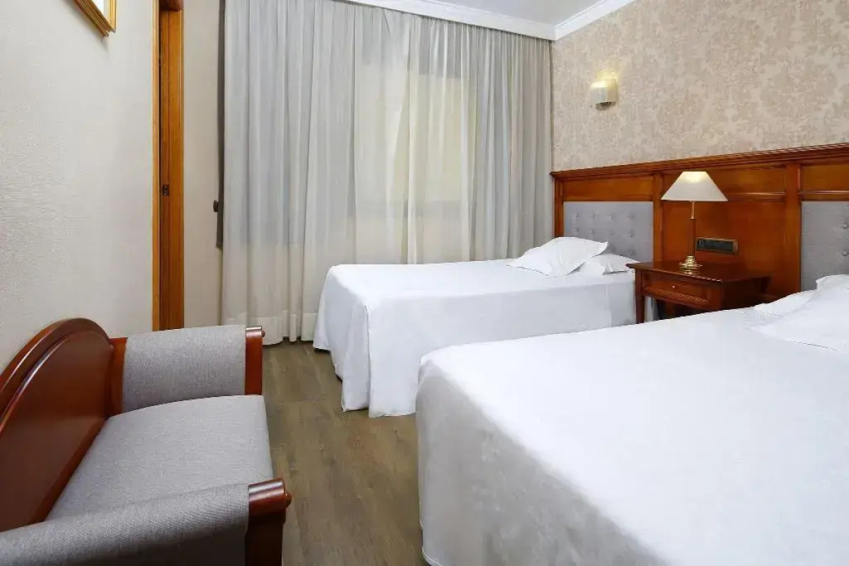 Aparthotel Hispanos 7 Suiza