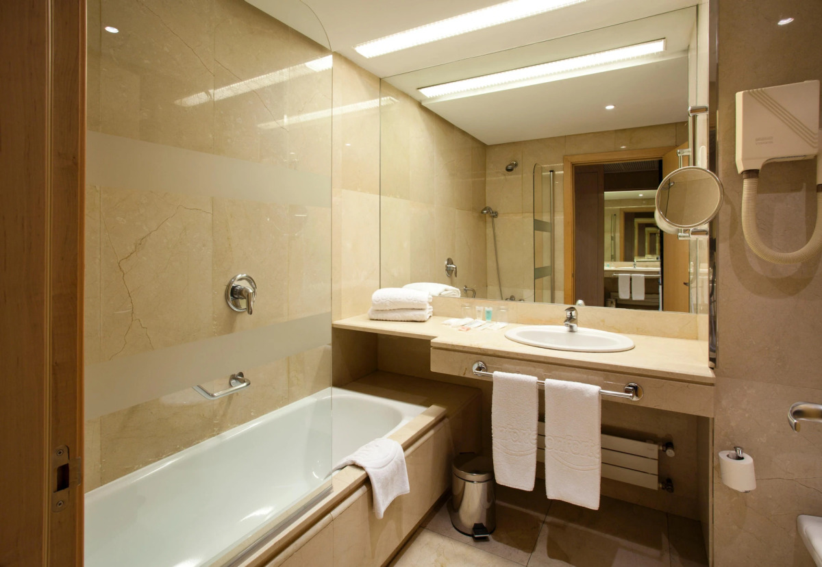 Отель ILUNION Pio XII