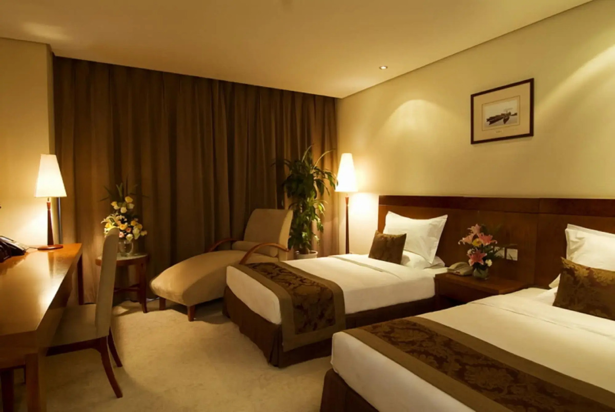 Super House International